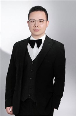 Bruce Wang